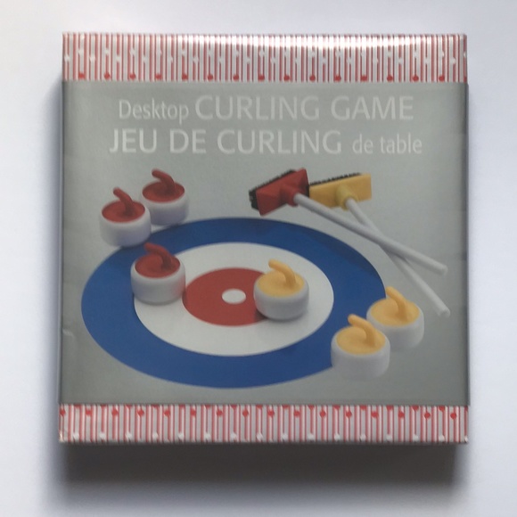NWT Desktop Curling Game - Picture 1 of 3